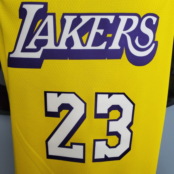 LeBron James Los Angeles Lakers 2020/21 Swingman Jersey Yellow