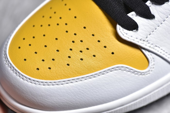 Air Jordan 1 Mid“ University Gold” 554724 170