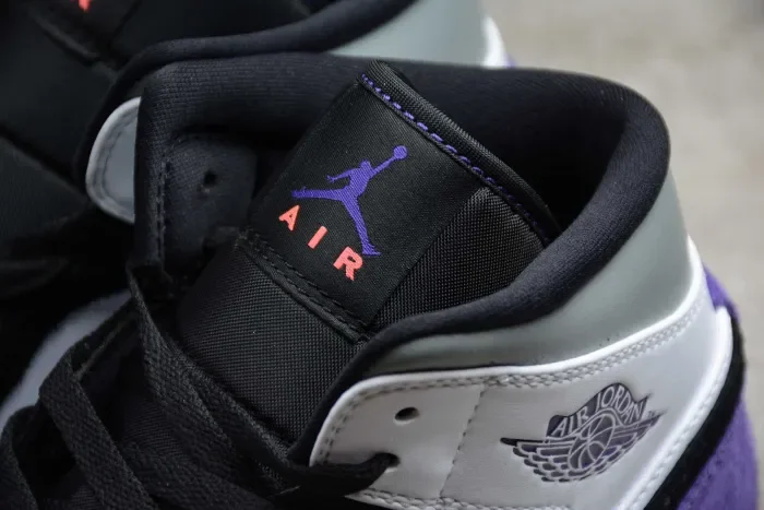 Air Jordan 1 Mid SE Purple 852542-105