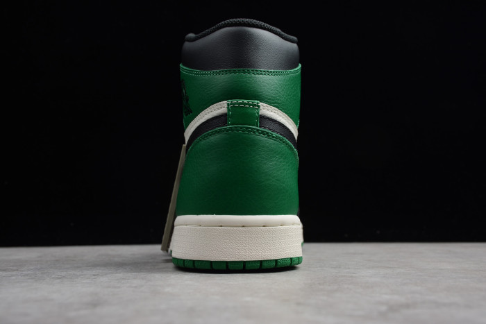 Air Jordan 1 High Pine Green size 12 555088-302 OG