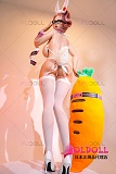 優しい微笑みの爆乳ドール