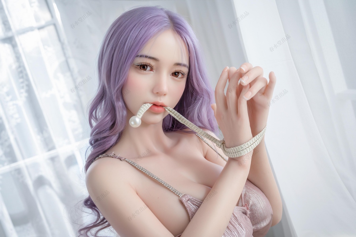 ビーチ撮影向けリアル製ラブドール