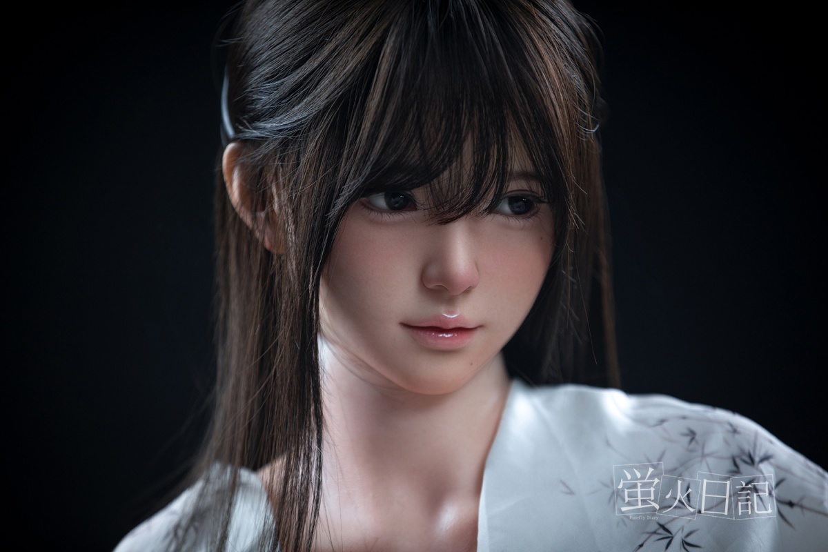 豪華衣装ラブドール