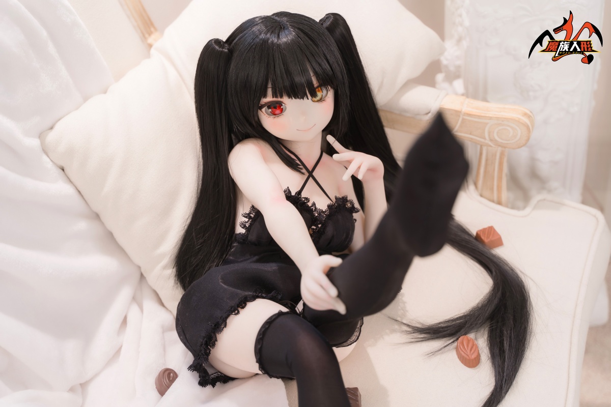セクシーアニメ風ドール