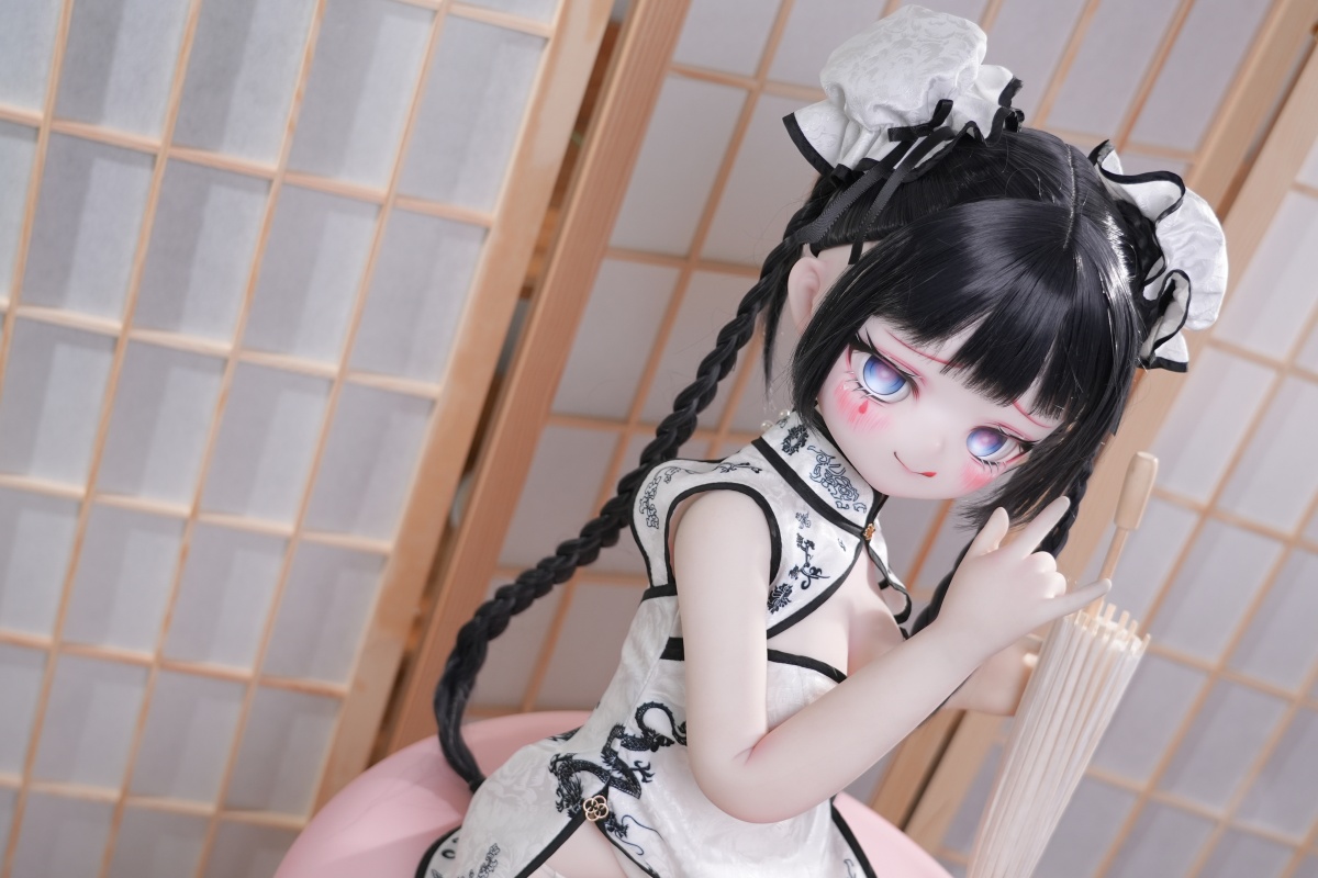 アニメ風古典ラブドール