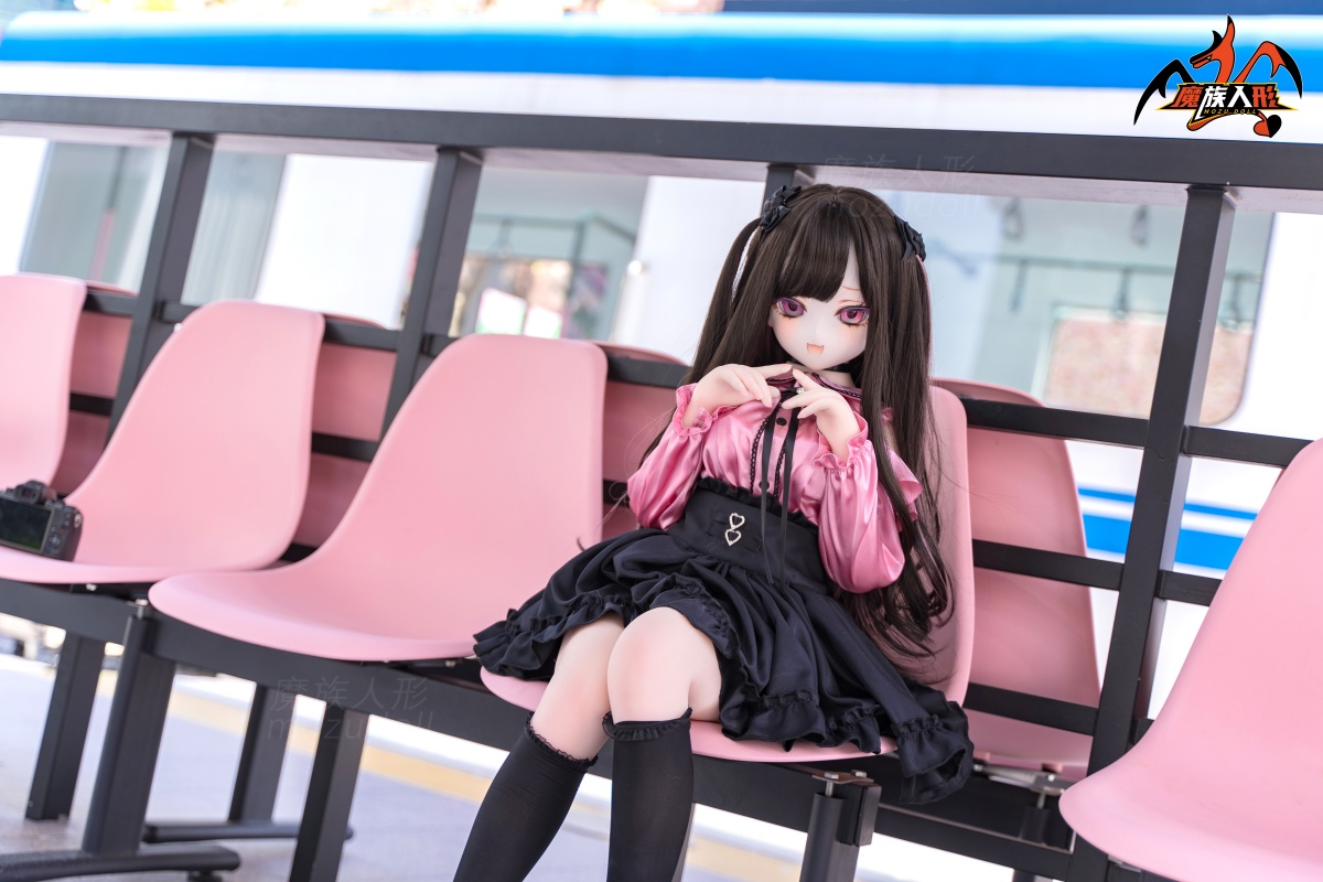 アニメキャラ風ドール