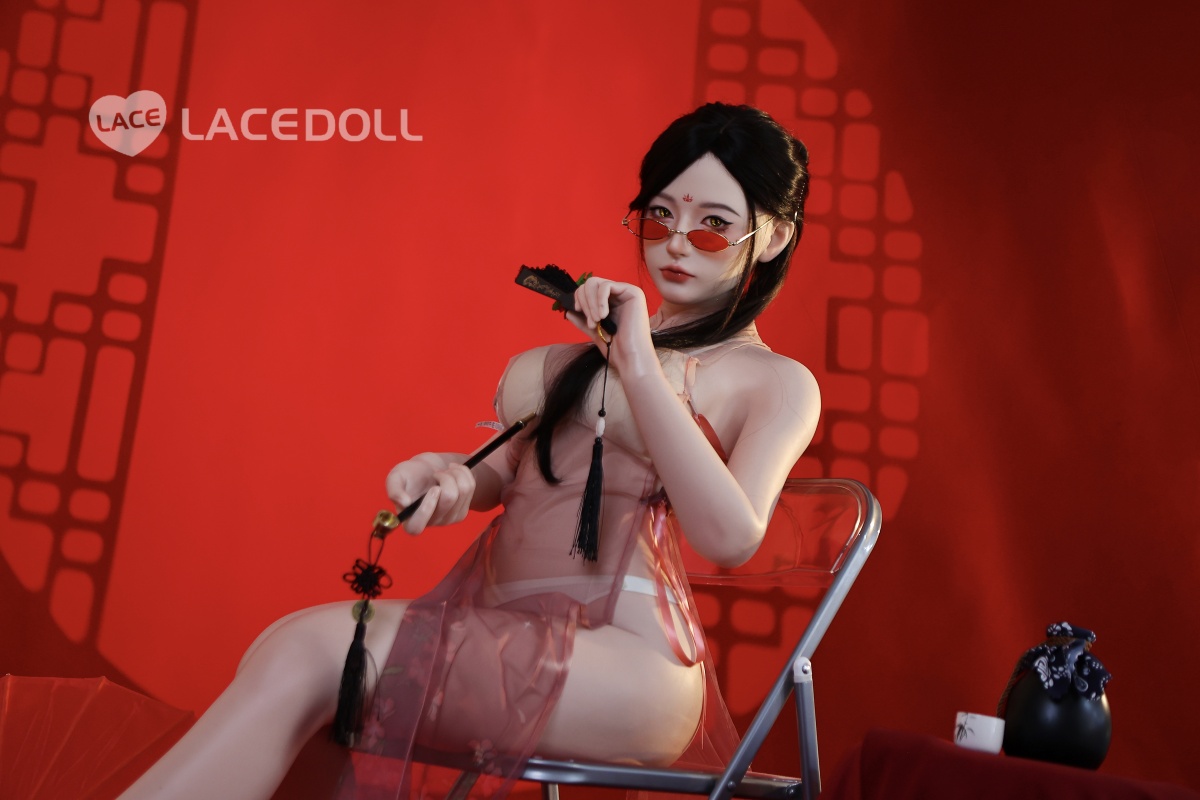 艶やかラブドール