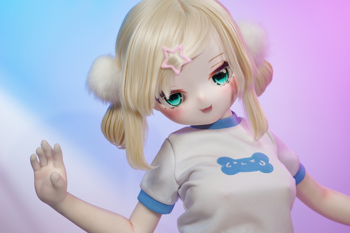 小さいアニメ人形