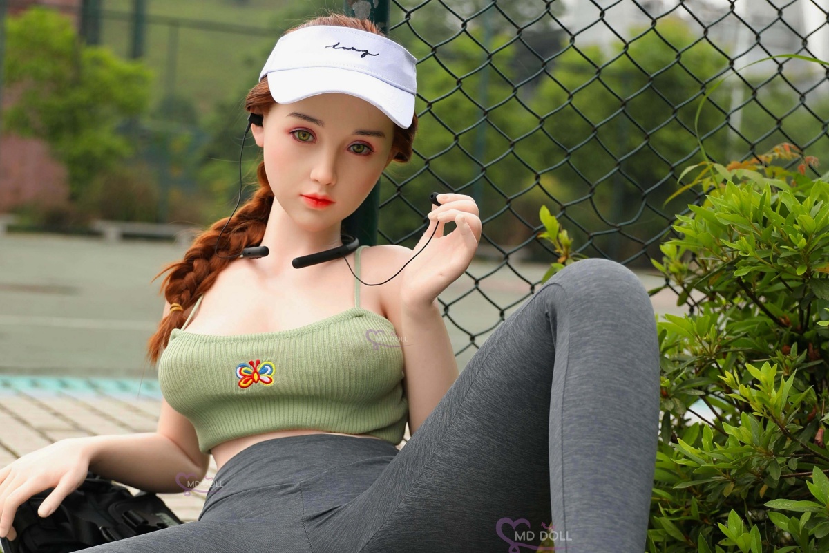 カスタマイズ可能ドール