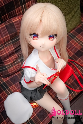 羊角社doll 141cm AAカップ #伊莉雅（Yiliya）ヘッド 手描きメイク ソフトビニール製ヘッド+S-TPE製ボディ学生服アニメドール 貧乳ロリ系純真系美少女ドール