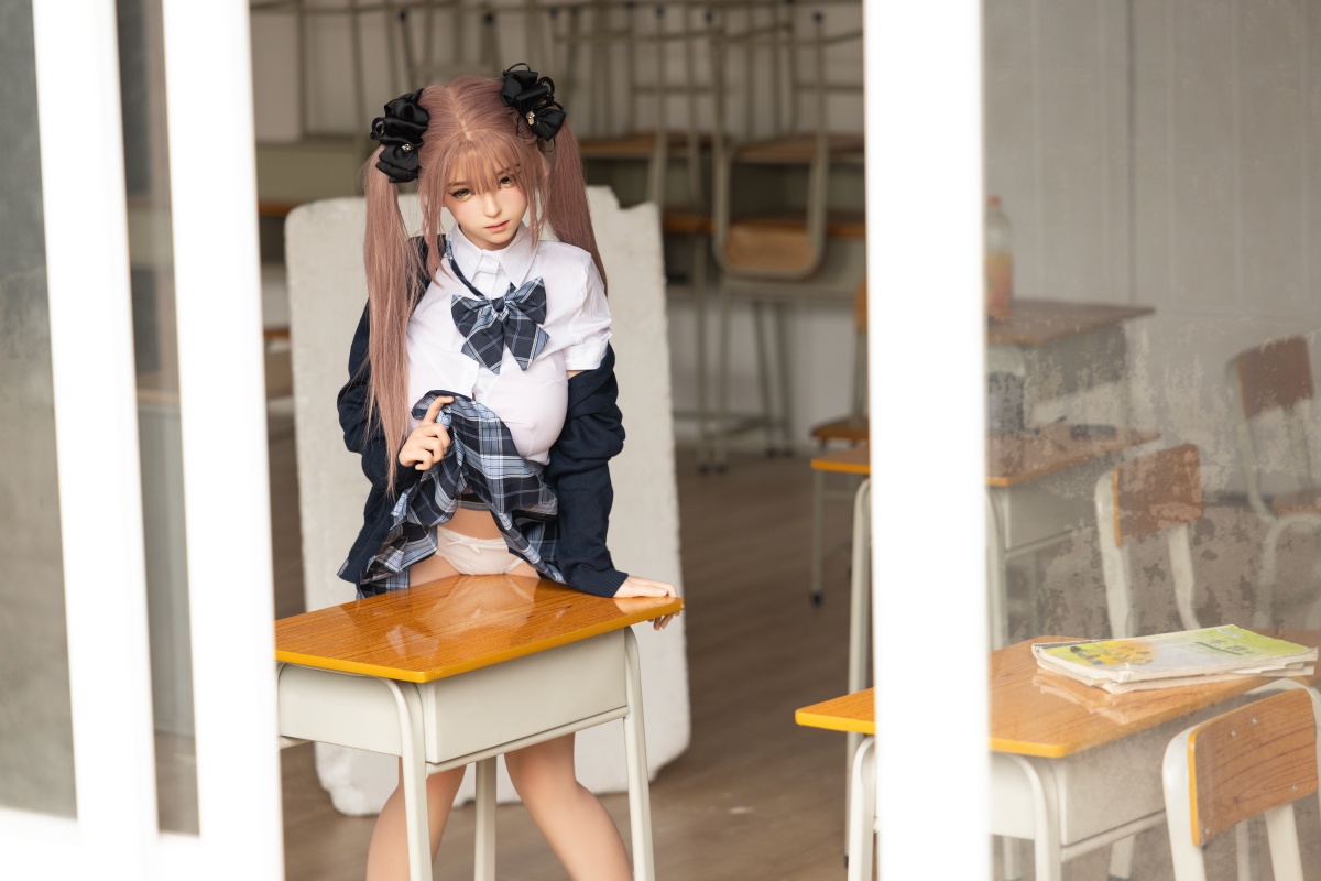 学園風制服ドール