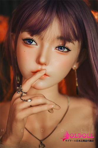 【お客様の撮影写真】SHEDOLL 江小婉（jiangxiaowan）ヘッド 163cm Hカップ  シリコン製アダルトドール ボディ素材選択可 紫ロングヘアの等身大人形