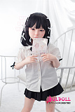 白リボン付き黒髪ボブのドール