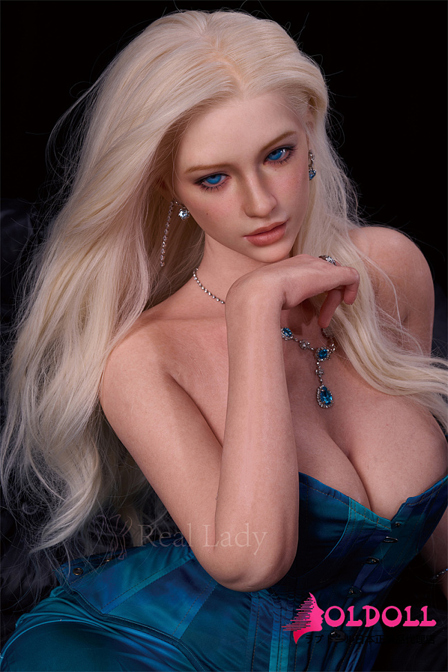 Real lady 159cm Hカップ R8ヘッド シリコン製リアルドール 金髪ロングヘアが流れる欧米系人形 グラマースタイル