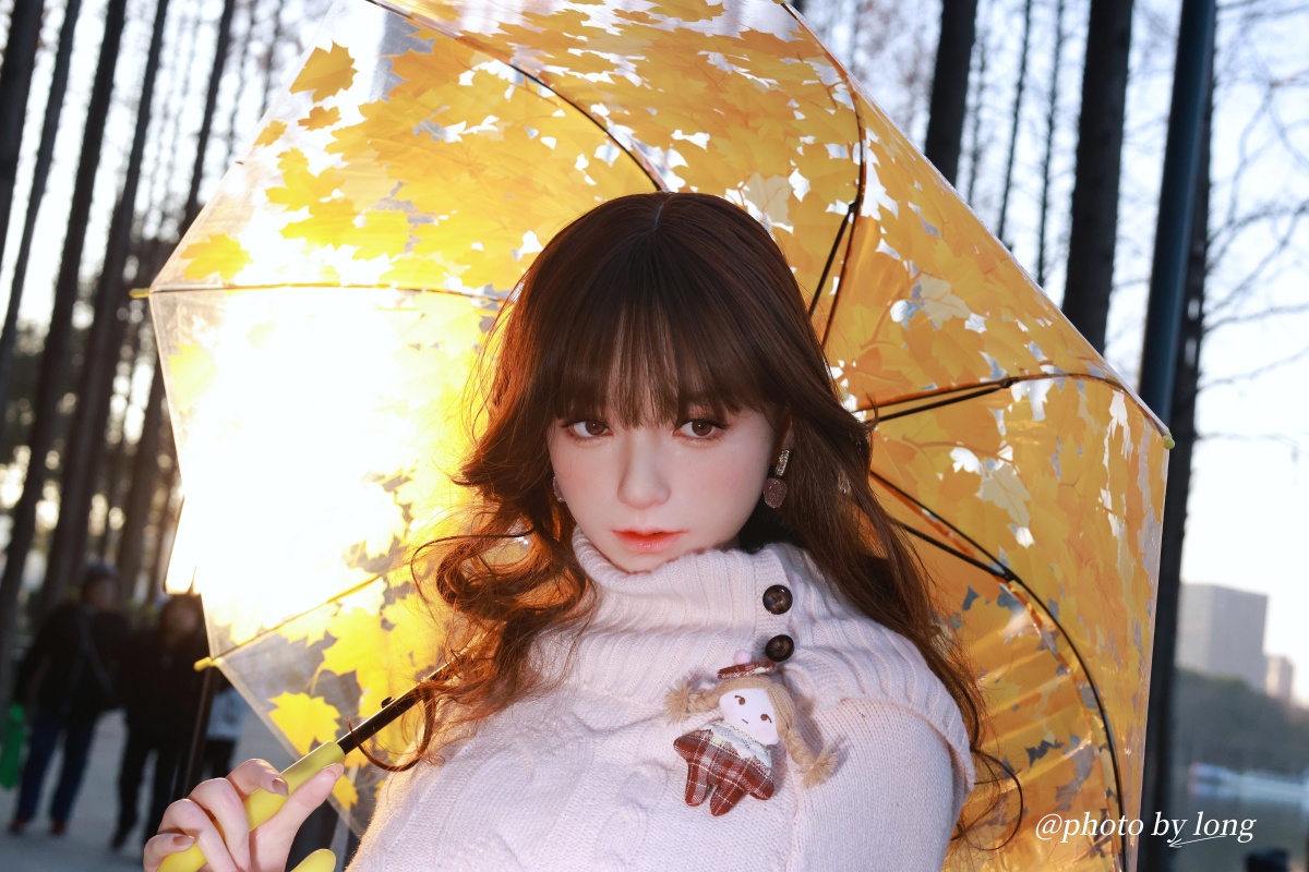 超擬真シリコンドール