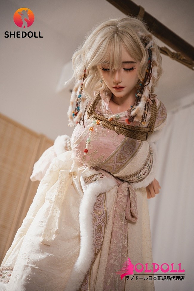 【お客様の撮影写真】SHEDOLL 瞑り目 楚琳(chulin)2.0ヘッド 163cm Hカップ シリコン製アダルトドール ボディ素材選択可 緩みタイプ骨格 束縛系スタイルの美少女ドール