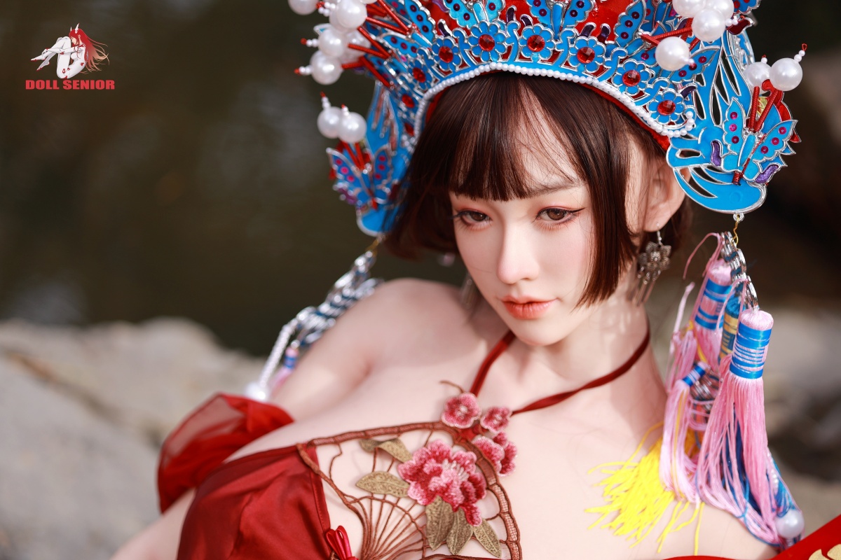 伝統的な美人ダッチワイフ