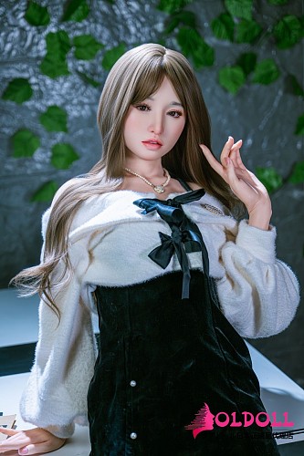Art-doll 最新作160cm Aカップ 天使萌ヘッド 軽量化シリコン 清楚系ラブドール 露肩トップス×黒ロングスカート 屋外ティータイム美人ドール