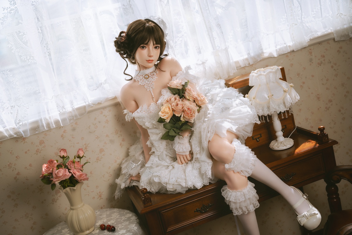 高貴な女王ドール