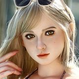 Real lady 159cm Hカップ R13ヘッド シリコン製ドール 宣伝画像はROS-MAX機能付き 白シャツ姿のリアルドール 巨乳 美人ラブドール