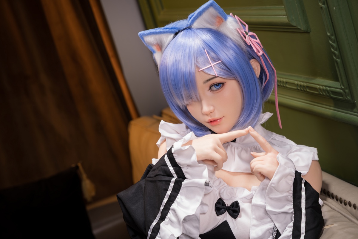 キャラクター レム コスプレドール