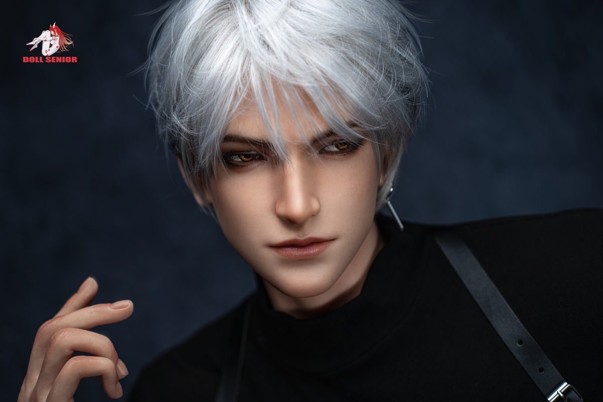 リアル志向 男性型ドール