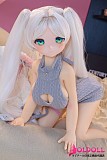 ソフトビニールヘッド採用のフリーレン風コスプレドール
