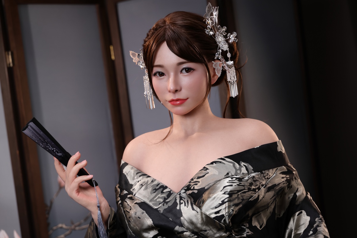 上原亜衣　AV女優ラブドール
