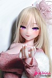 ロングヘアを肩に流した少女風ドール
