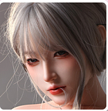 LACE DOLL 167cm Dカップ 赤木(chimu)ヘッド シリコンドール 清楚系ラブドール グリーンのチューブトップとショートパンツでくつろぐ美人ラブドール