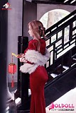 少し身体をひねったポーズが女性らしい曲線美を際立たせるシリコンドール
