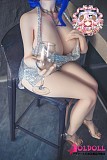 
セントルイス風コスチュームをまとったコスプレドール
