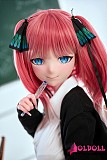 中野二乃モデルが教室で振り向く自然な横向きアングル

