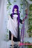 メイド風コスチュームのアニメドール
