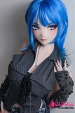 青髪が印象的な等身大アニメドール
