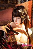 和服ラブドールの上品な和装デザインと美しいシルエット
