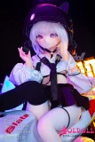 本格的なメイクを施した二次元ドール
