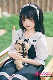 Kiradols アニメドール 150cm モノトーンワンピース姿の全身ショット
