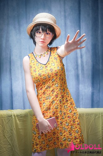 J cute シームレスドール 153cm Bカップ+AGE01咲良(さくら)ヘッド フルシリコン製 黄色い花柄ワンピが可憐な清楚系ダッチワイフ