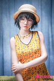 
フルシリコン肌の滑らかな質感と小花柄生地のディテール接写
