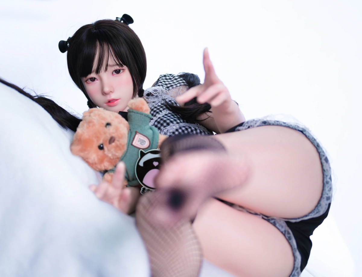 貧乳系ロリータドール