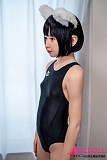 
黒水着 ラブドール 夏美の座りポーズ全体像