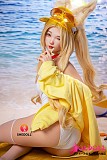 貧乳ドール 152cm ソファーに座るスク水姿のスナップ
