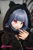 シックな黒コート姿で床に静かに座り込む156cm ダッチワイフ
