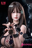 サイドから見たS字クビレラインとGカップバストの圧倒的立体フォルム
