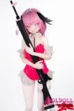 ピンク色コスチュームのアニメドール
