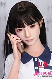 
初夏ヘッドが見せる素朴で愛らしい笑顔のアップ
