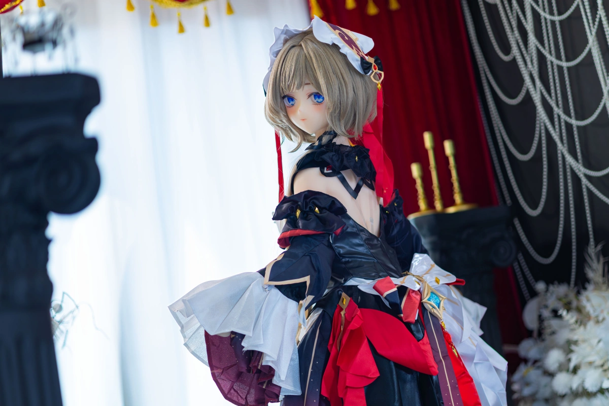 世界観のある衣装が特徴のファンタジーアニメドール 世界観のある衣装が特徴のファンタジーアニメドール