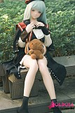 
Dカップバストの自然な膨らみと美少女ドールの胸元ライン
