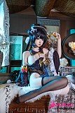
Cカップバストとキョンシー衣装の胸元シルエット 美人ラブドール
